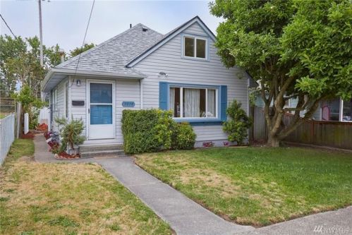 1014 9th St, Bremerton, WA 98337-1526