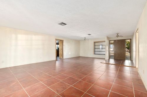 265 Marina Dr, Fort Pierce, FL 34949-8816