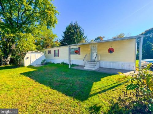 5120 Galen Dr, Yardley, PA 19067-5108