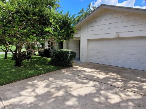 12801 Sandburst Ln, Port Richey, FL 34667-2708
