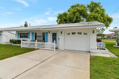10131 43rd Way, Pinellas Park, FL 33782-3734