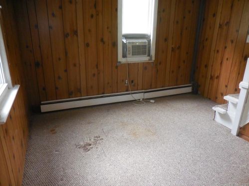 1177 Saybrook Rd, Middletown CT  06457-5659 exterior