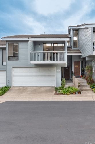 478 Bello St, Pismo Beach, CA 93449-2702