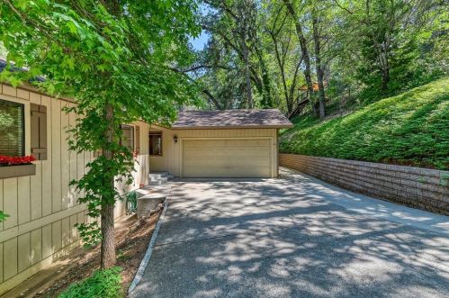 11398 Ragan Way, Grass Valley CA  95949-6722 exterior