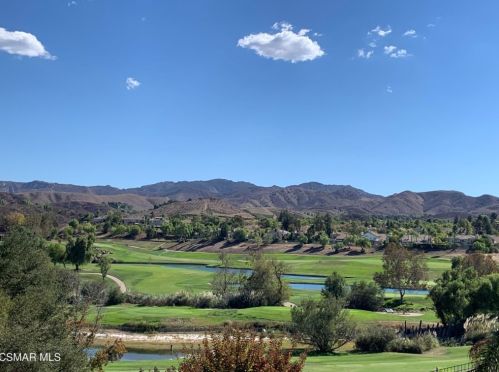 832 Links View Dr, Simi Valley, CA 93065-6657