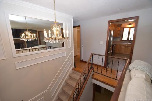 10 Chapman Rd, East Hampton CT  06424-1310 exterior