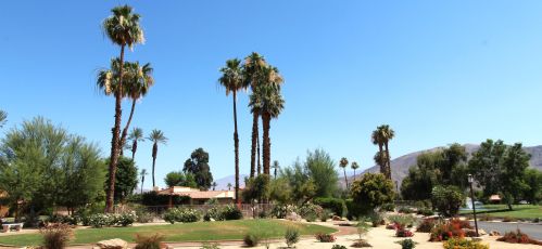 16 La Cerra Cir, Rancho Mirage CA  92270-3808 exterior