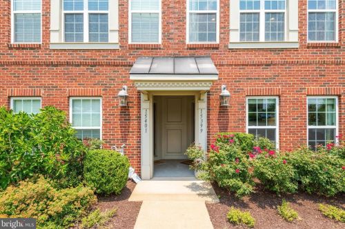 15399 Rosemont Manor Dr, Haymarket VA  20169-6271 exterior