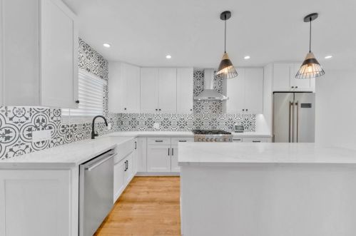 925 Gutierrez St, Santa Barbara CA  93103-2612 exterior