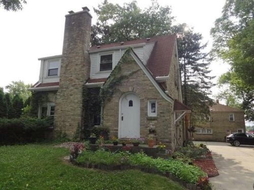 7345 Wind Lake Rd, Waterford, WI 53185-1509