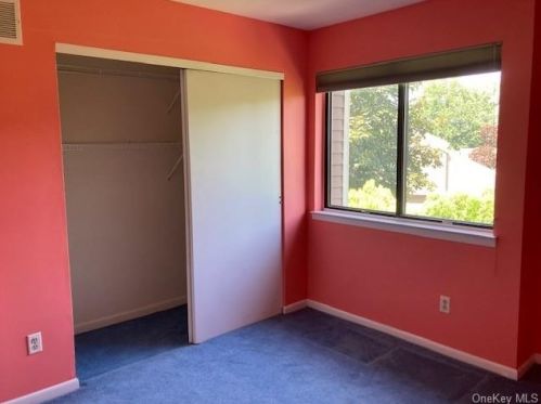 52 Arthur Ct, Rye Brook NY  10573-3153 exterior