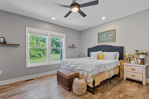 1043 Carryback Dr, Pataskala OH 43062-9543 exterior