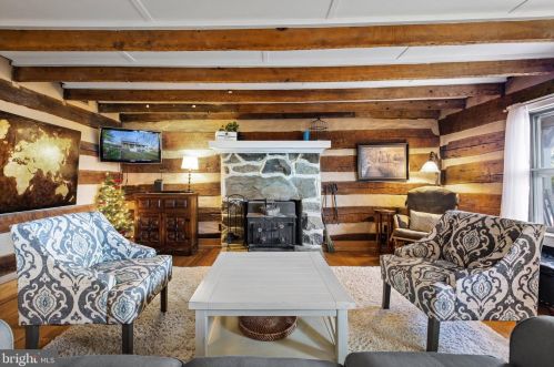 39580 Lovettsville Rd, Lovettsville VA  20180-2008 exterior