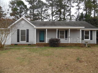 5889 Nutbush Pl, Fayetteville NC  28314-1373 exterior