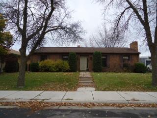 2422 11th Ave, Hibbing, MN 55746-2131