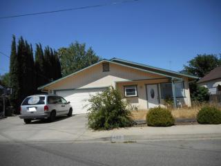 423 Church St, Waterford, CA 95386-8726