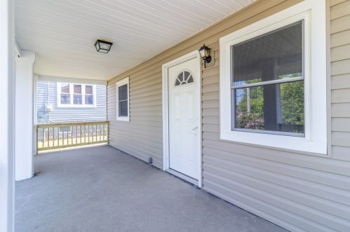 1320 Darlington Rd, Beaver Falls, PA 15010-2864