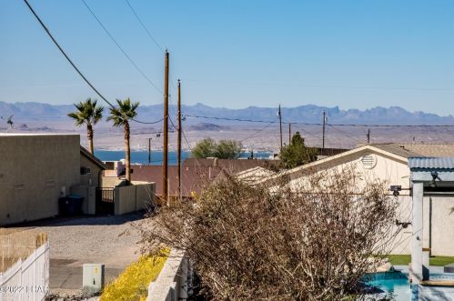 3510 Vega Dr, Lake Havasu City AZ  86404-1701 exterior