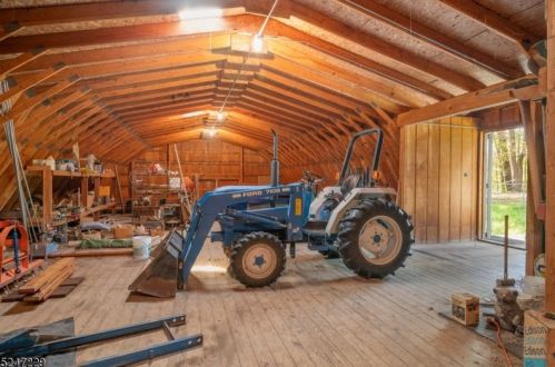 55 Hunts School Rd, Fredon NJ  07860-5405 exterior