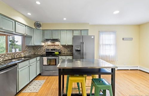 99 Obtuse Rd, Brookfield Center, CT 06804-3035