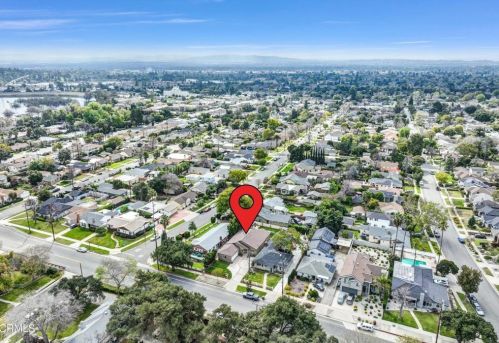 2492 New York Dr, Altadena CA  91001-3642 exterior