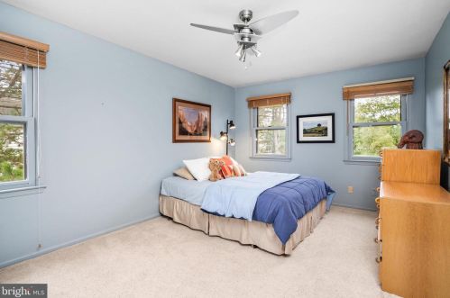 29 Winthrop Rd, Lawrence Township NJ  08648-1557 exterior