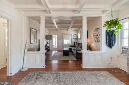 239 Chestnut St, West Deptford NJ  08093-1307 exterior