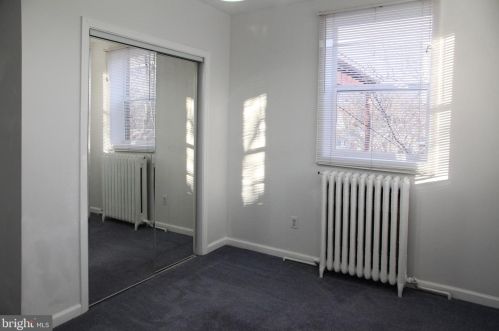 1102 Euclid St, Washington DC 20009-5328 exterior