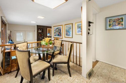 10 Lee Dr, Lyme CT  06371-2111 exterior