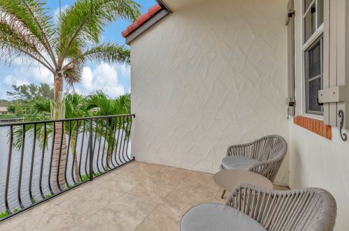 1391 Estuary Trl, Delray Beach FL  33483-5934 exterior