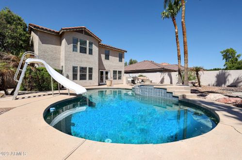 4807 93rd Dr, Phoenix, AZ 85037-1046