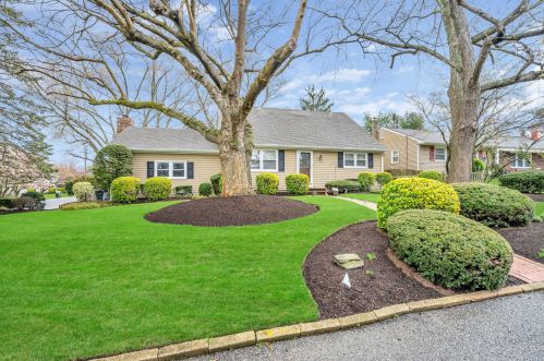 530 Eisenhower Dr, Point Pleasant Beach, NJ 08742-5442