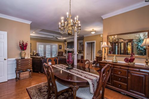 140 Clubhouse Dr, Cayce-West Columbia SC 29172-2584 exterior