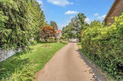 47 Malcolm St, Crotonville NY  10562-3241 exterior