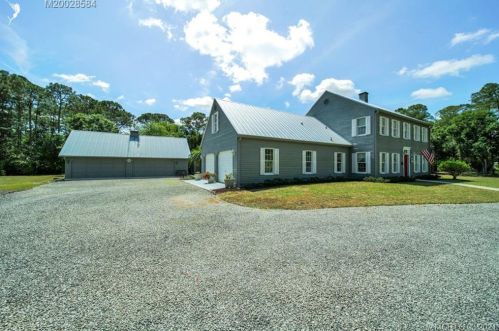 4600 Country Pl, Palm City, FL 34990-5164