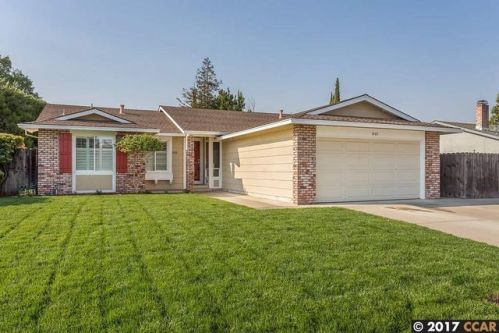 1465 Buttons Ct, Oakley, CA 94561-2002