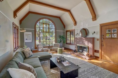 4663 Biona Dr, San Diego CA 92116-2332 exterior