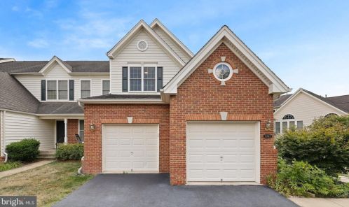 15843 Fourmile Creek Ct, Haymarket VA  20169-5427 exterior