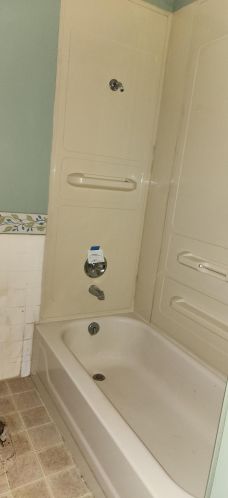 1110 18 St, Milwaukee WI 53233-1131 exterior