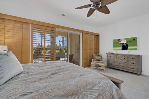 56430 Muirfield Vlg, La Quinta CA  92253-7648 exterior