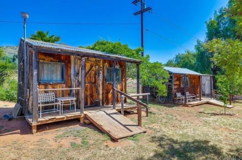 9998 Dunbar Ln, El Cajon CA 92021-2631 exterior