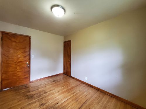 5151 83rd St, Milwaukee WI  53218-3647 exterior