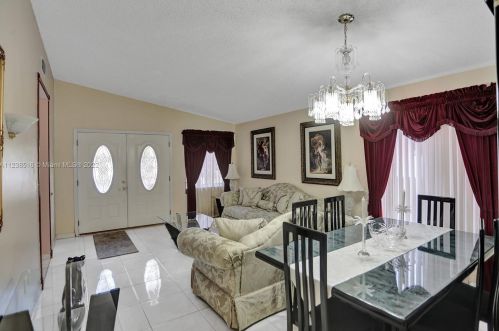 6951 31st Ave, Hialeah, FL 33018-5284