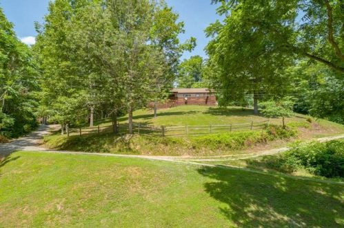 4003 Four Seasons Ln, Snowville, VA 24301-6992