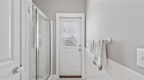 1724 40th Pl, Lynn Haven FL  32444-5304 exterior