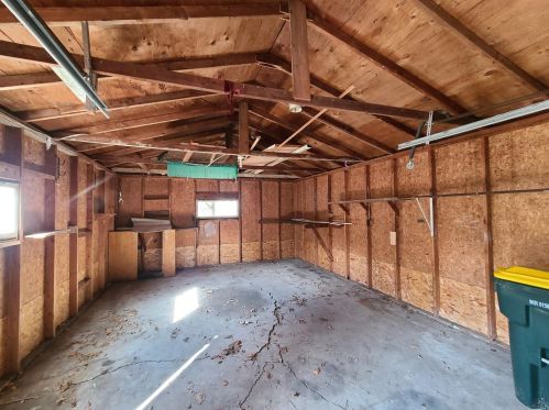 616 15th St, Willmar MN  56201-2936 exterior