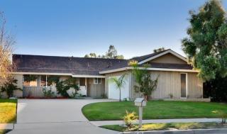 7549 Sea Gull Dr, Santa Barbara, CA 93117-2402