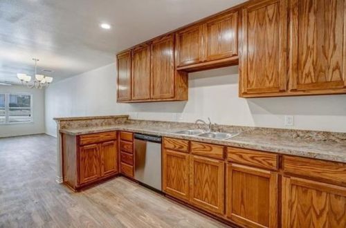 1132 Stella St, Fort Worth, TX 76104-1644