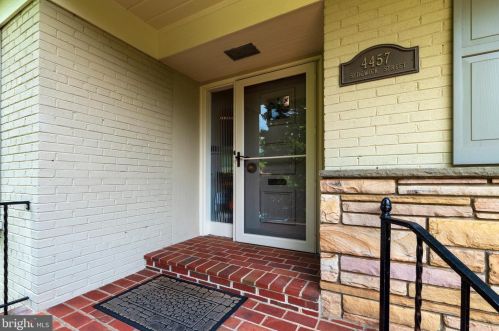 4457 Sedgwick St, Washington, DC 20016-2713