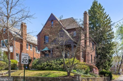 1738 Allison St, Washington, DC 20017-3119